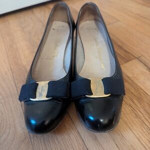 Ferragamo Bow Black Flats with Gold Accent